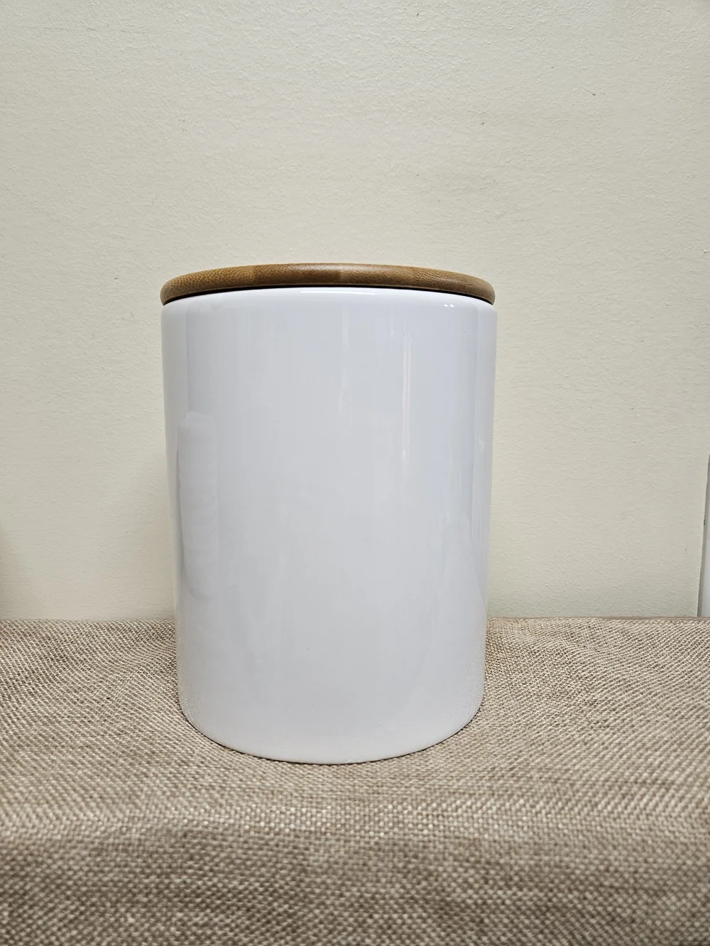 Canister with Lid and 'Be Happy Every Day' Text
